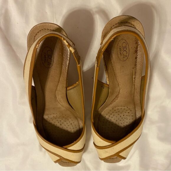 Circa Joan David Canvas Wedge Sandals Size 9 - Picture 7 of 16